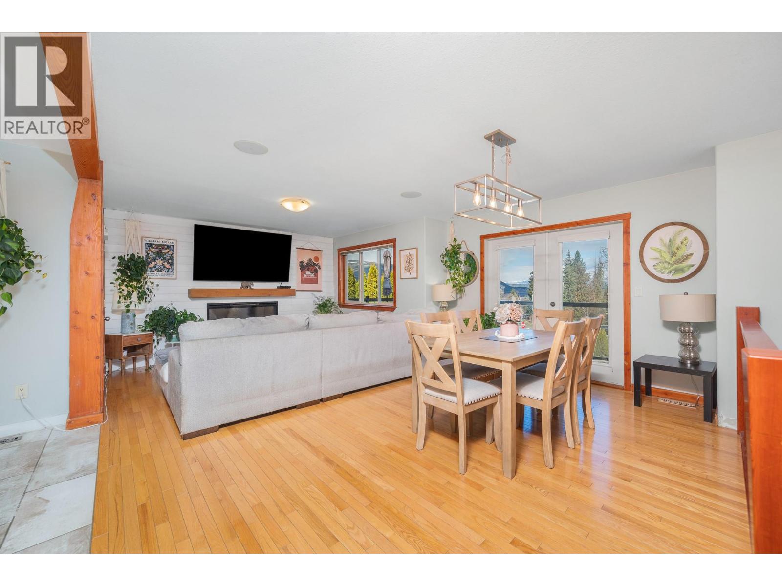 1130 7th Avenue Se, Salmon Arm, British Columbia  V1E 0A3 - Photo 16 - 10378381