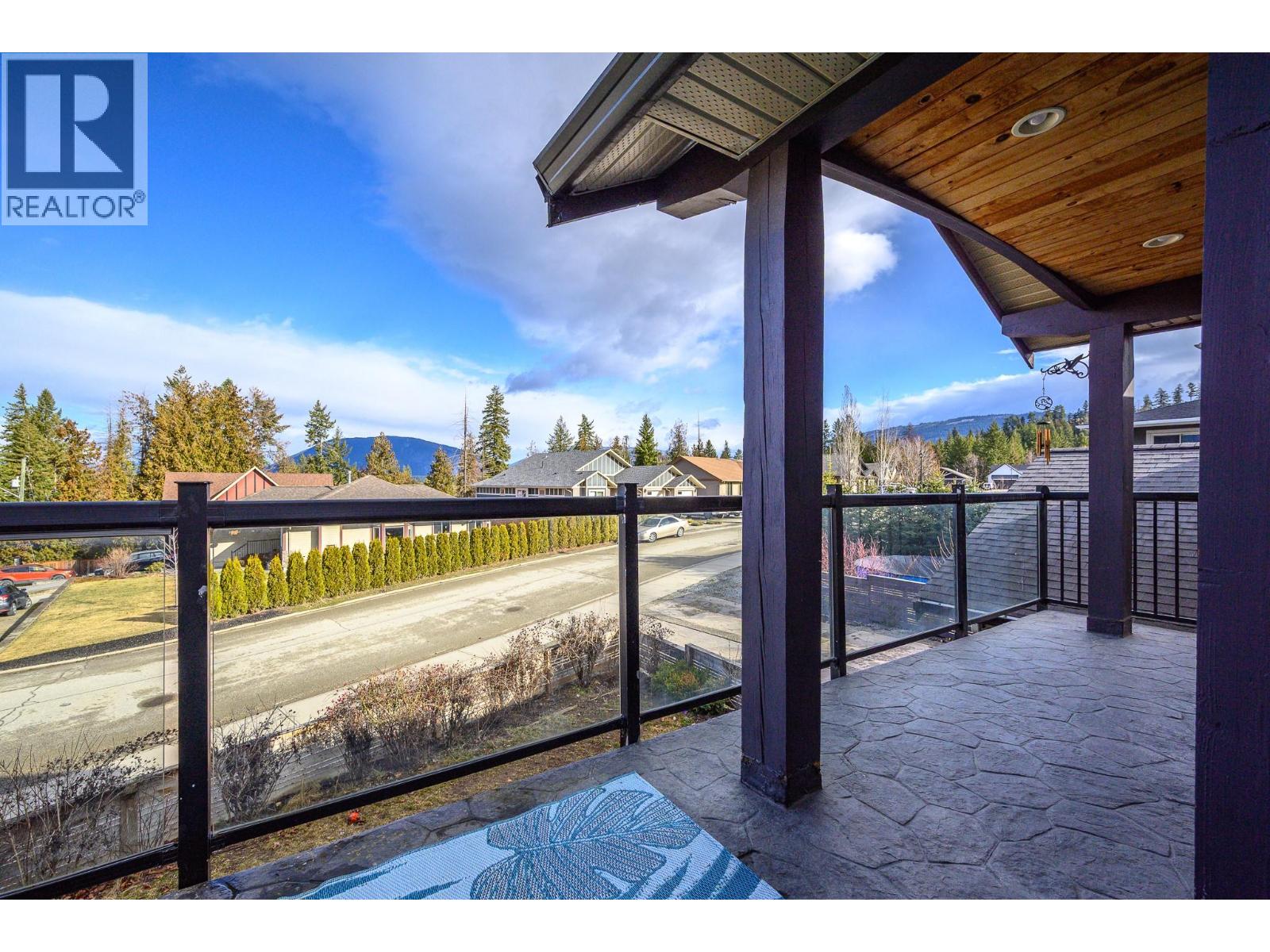 1130 7th Avenue Se, Salmon Arm, British Columbia  V1E 0A3 - Photo 35 - 10378381