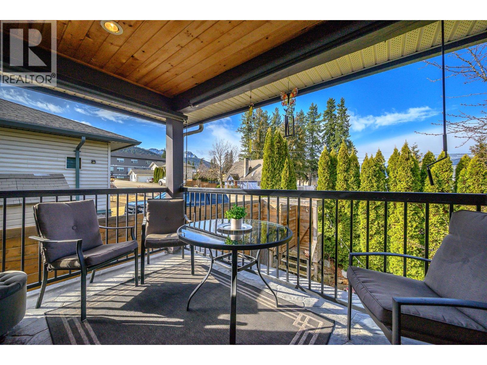 1130 7th Avenue Se, Salmon Arm, British Columbia  V1E 0A3 - Photo 38 - 10378381