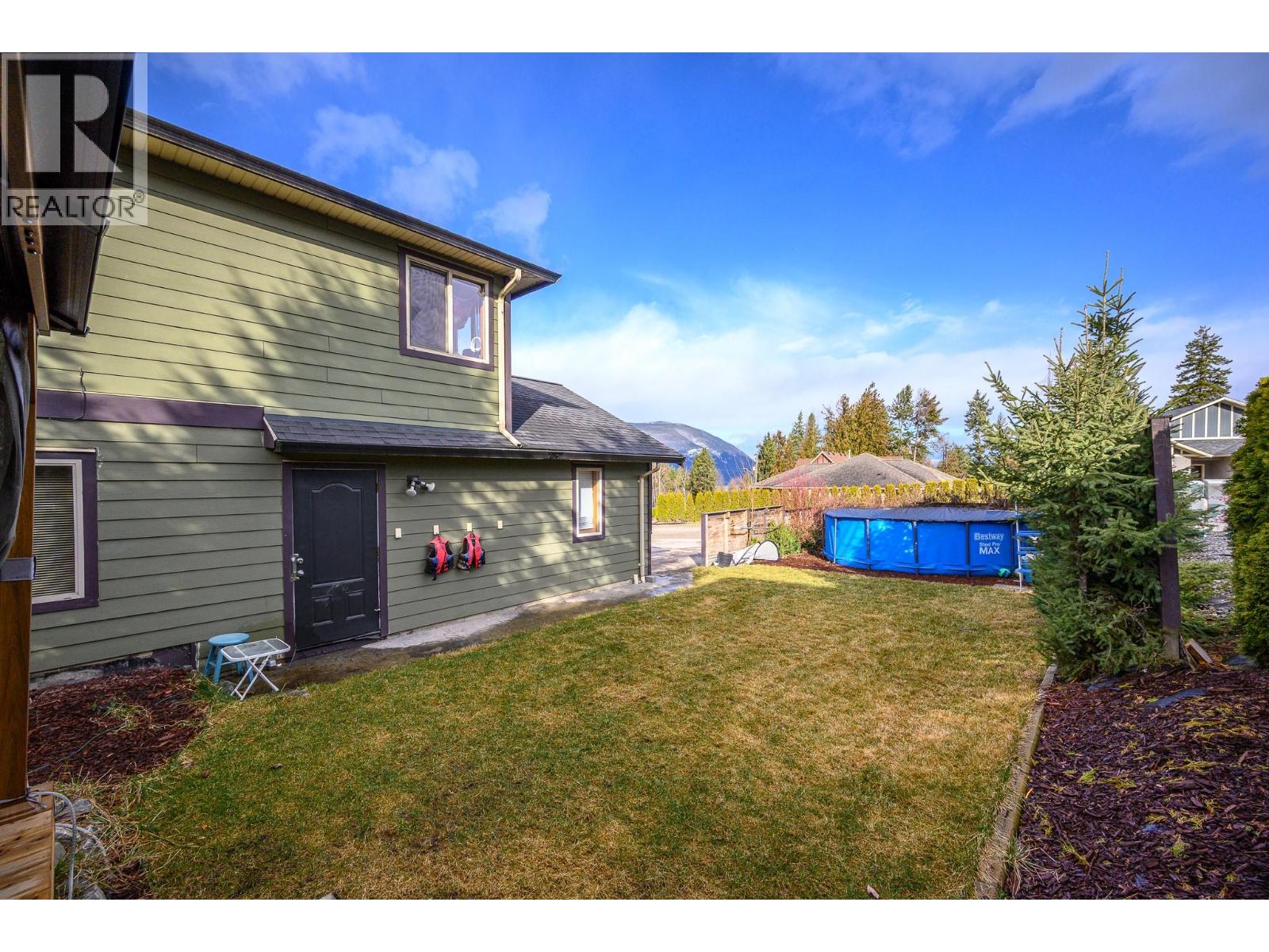 1130 7th Avenue Se, Salmon Arm, British Columbia  V1E 0A3 - Photo 42 - 10378381