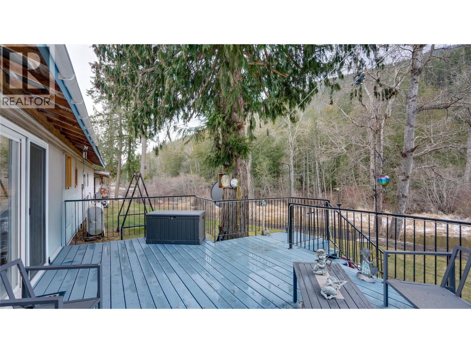 630 Enderby Mabel Lake Road, Enderby, British Columbia  V4Y 4K7 - Photo 38 - 10378814
