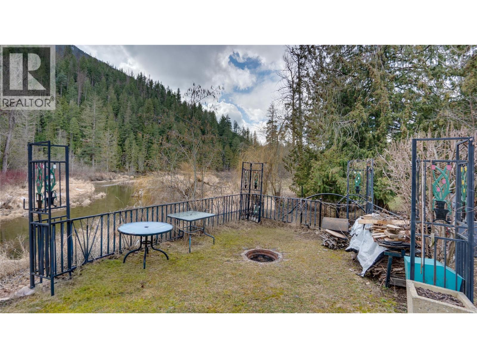 630 Enderby Mabel Lake Road, Enderby, British Columbia  V4Y 4K7 - Photo 47 - 10378814