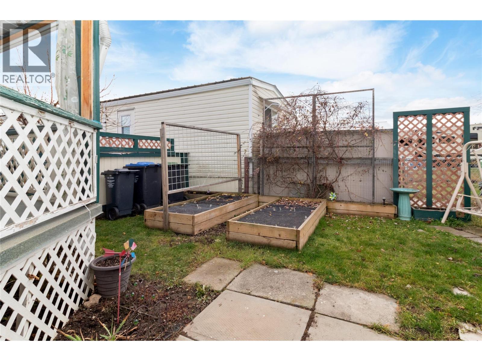 3745 Lakeshore Road Unit# 141, Kelowna, British Columbia  V1W 3K4 - Photo 22 - 10378940