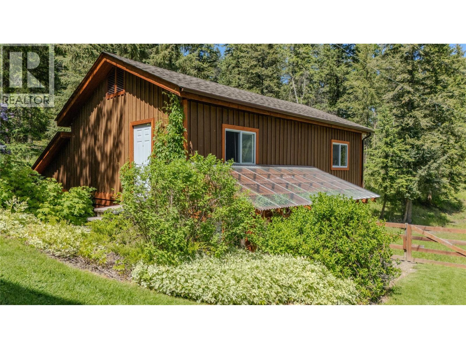 157 Harris Creek Road, Lumby, British Columbia  V0E 2G1 - Photo 5 - 10377744