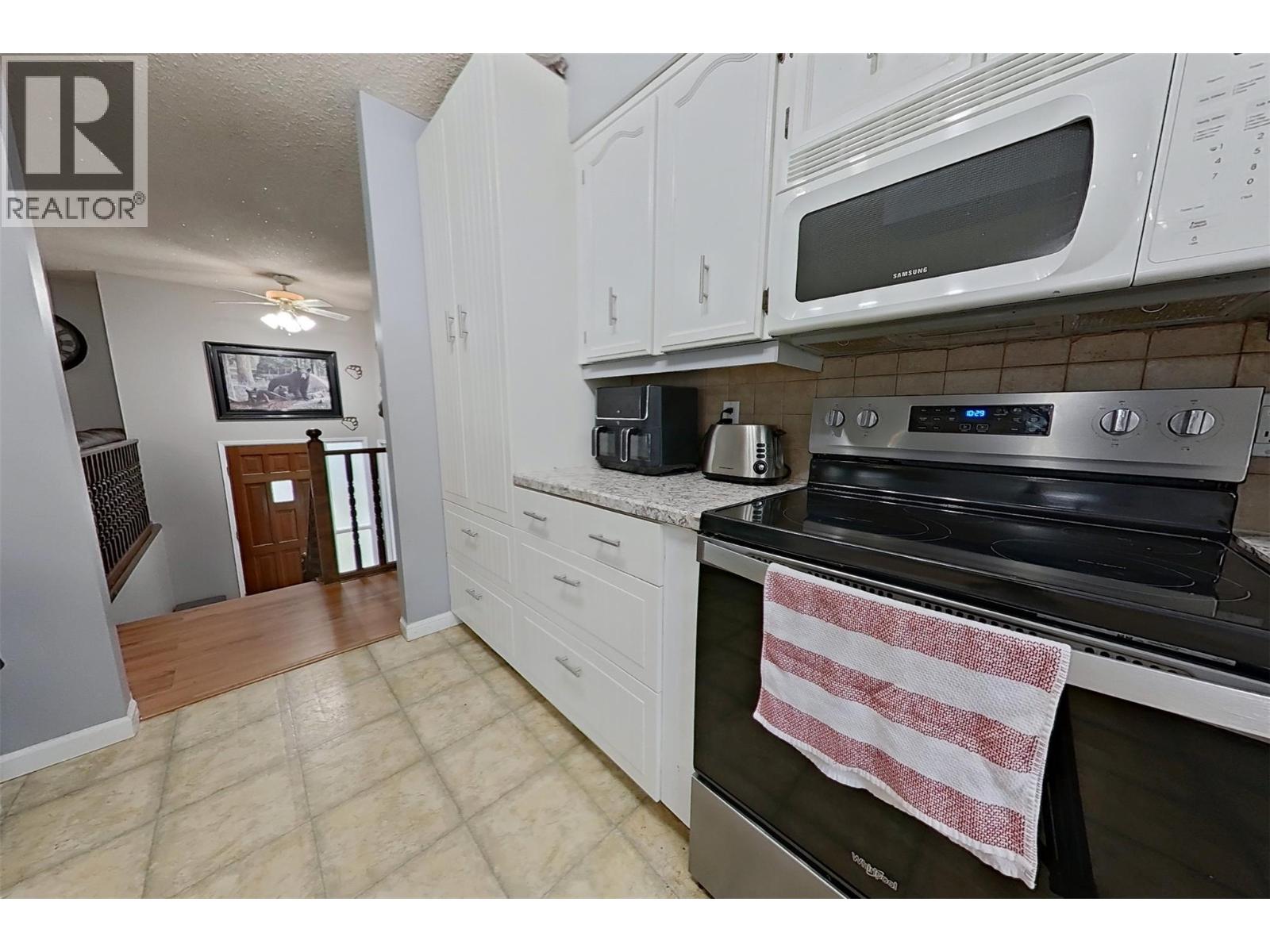 1530 21 Highway, Creston, British Columbia  V0B 1G2 - Photo 15 - 10377528