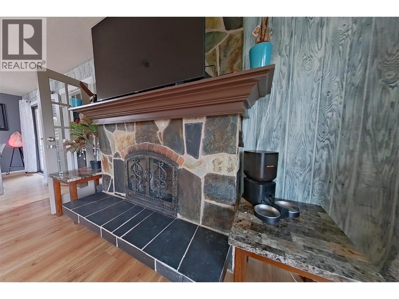 1530 21 Highway, Creston, British Columbia  V0B 1G2 - Photo 6 - 10377528