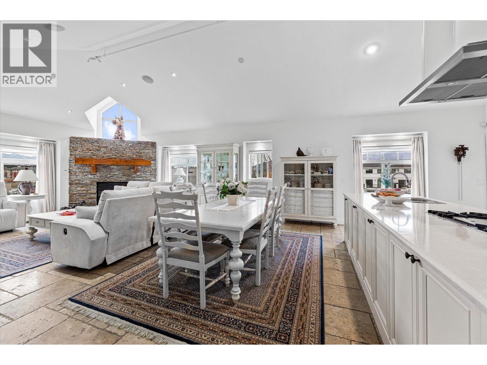538 Mckay Avenue Unit# 401, Kelowna, British Columbia  V1Y 5A8 - Photo 4 - 10378786