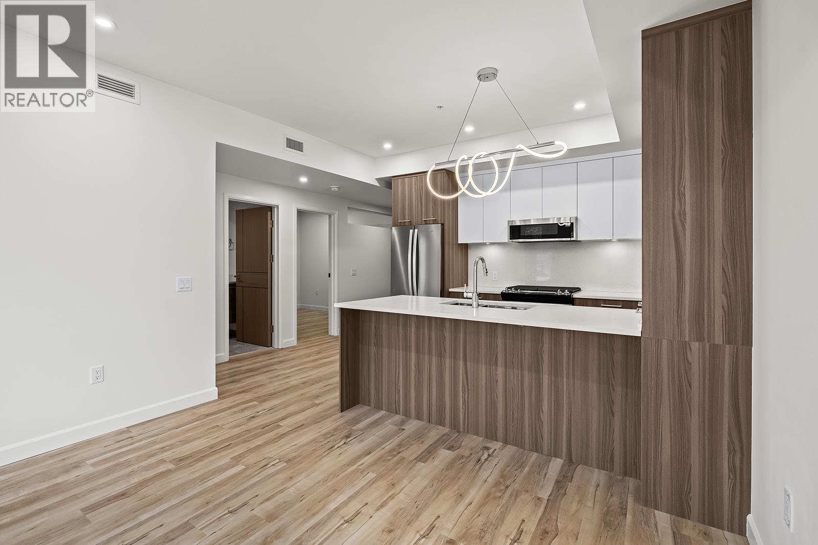630 Boynton Place Unit# 305, Kelowna, British Columbia  V1V 3B8 - Photo 2 - 10378425