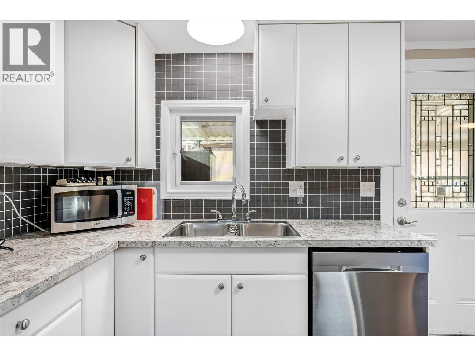 6250 Quail Road, Vernon, British Columbia  V1H 1M8 - Photo 12 - 10378985
