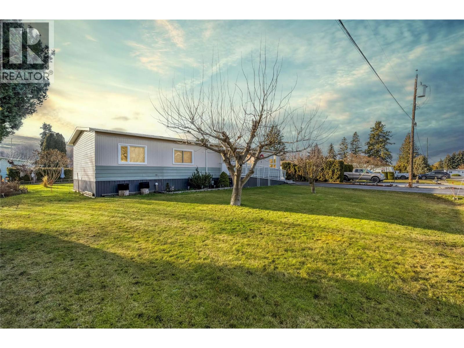 6250 Quail Road, Vernon, British Columbia  V1H 1M8 - Photo 2 - 10378985