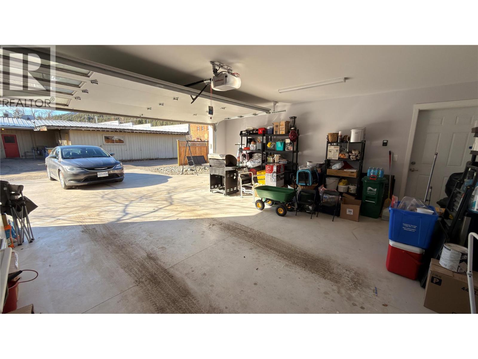 594 Sixth Avenue, Midway, British Columbia  V0H 1M0 - Photo 40 - 10378981