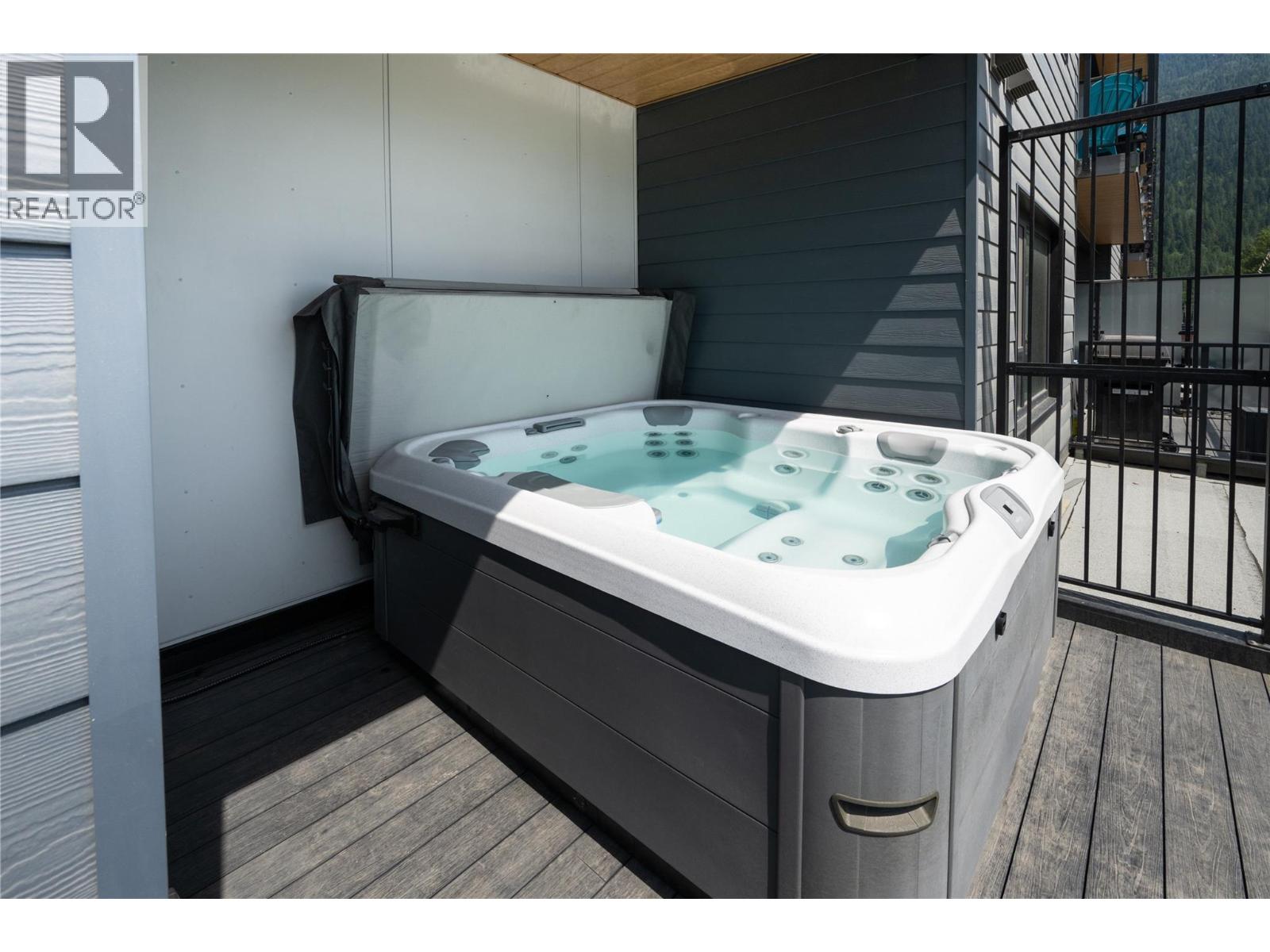 1701 Coursier Avenue Unit# 2213, Revelstoke, British Columbia  V0E 2S1 - Photo 5 - 10378857