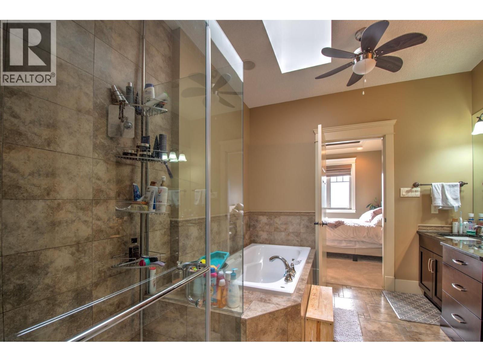 8764 Hofer Drive, Coldstream, British Columbia  V1B 1Y8 - Photo 24 - 10378504