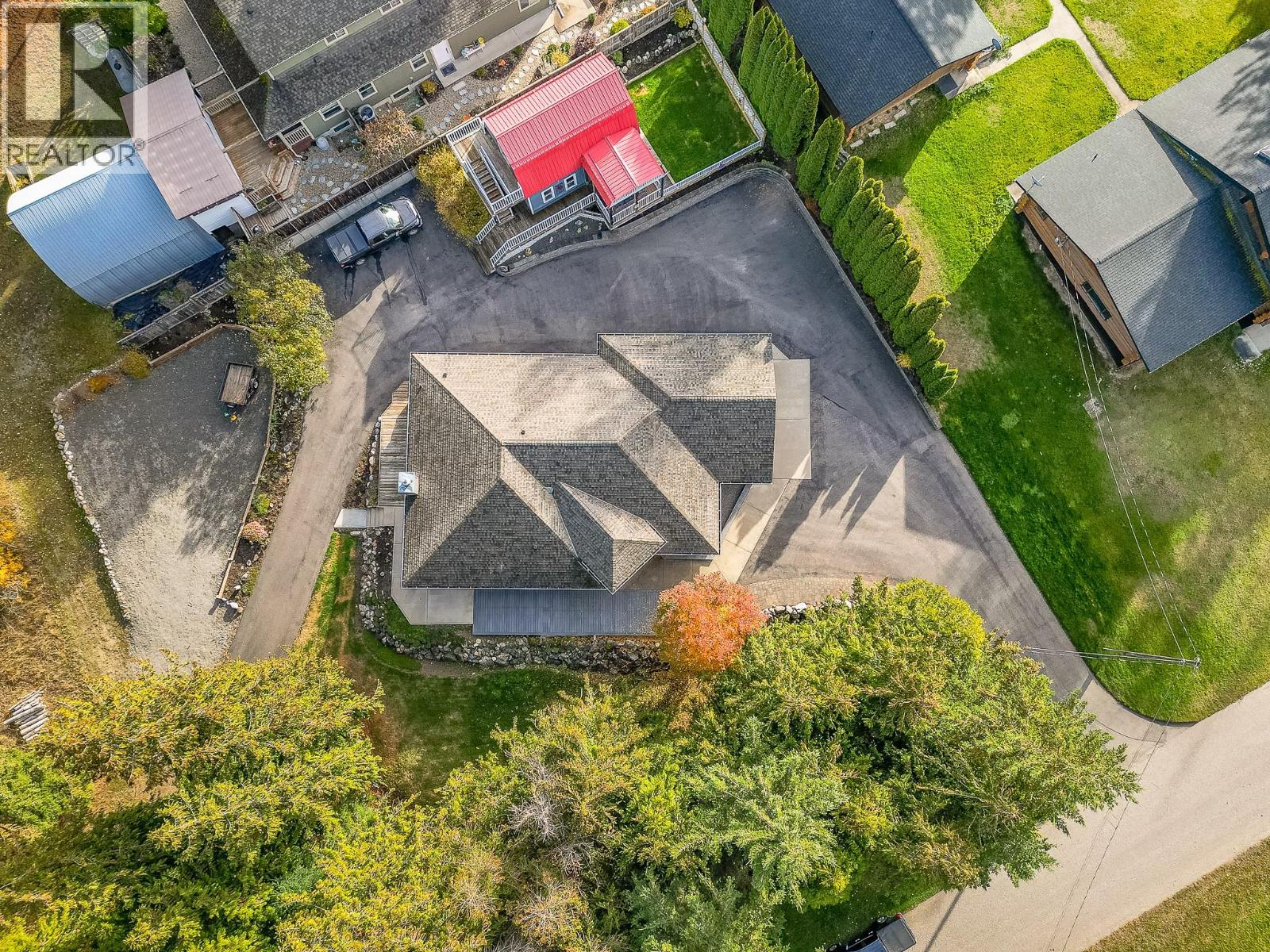 15 Parsons Road, Mara, British Columbia  V0E 2K0 - Photo 4 - 10378161