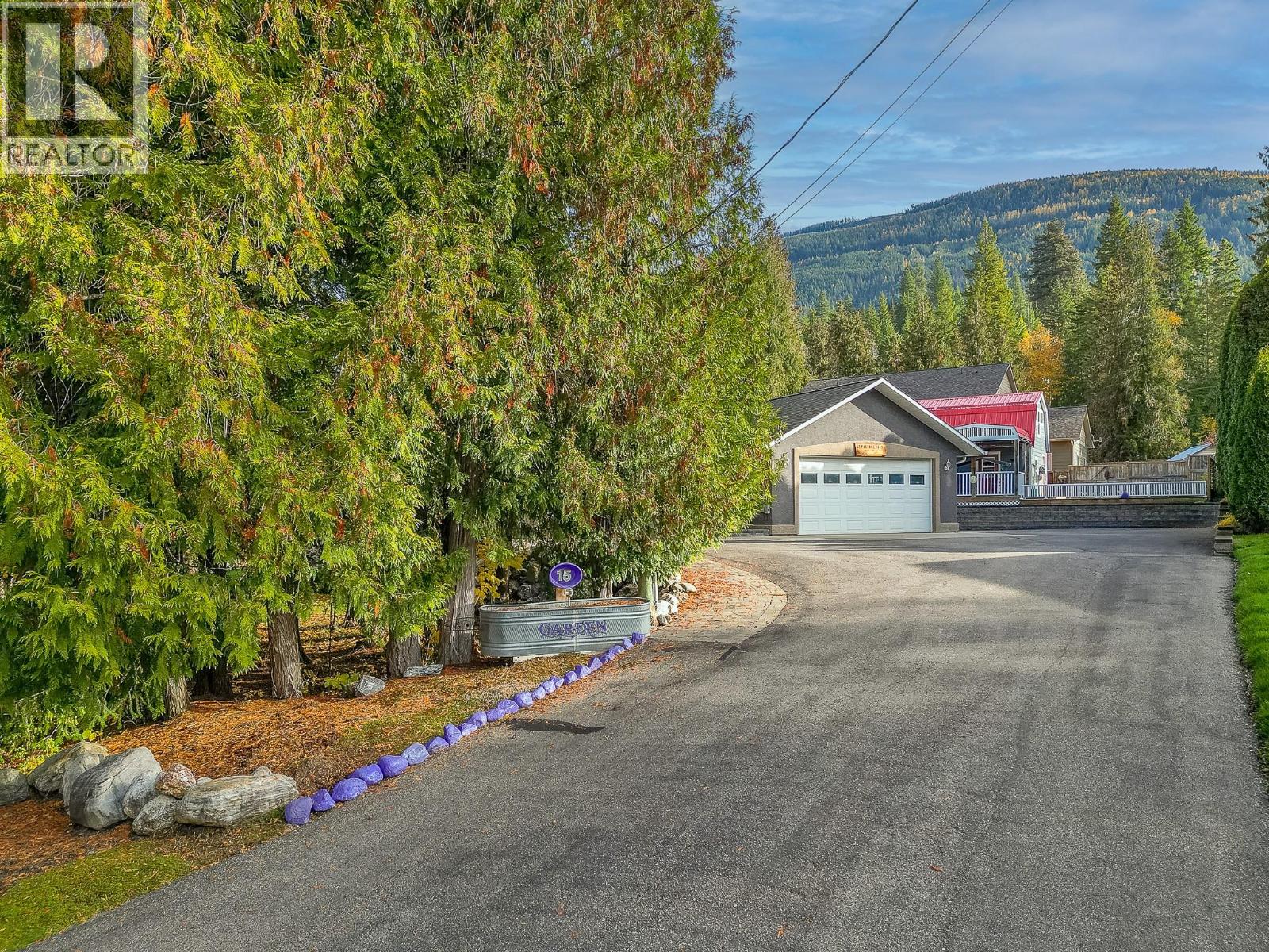 15 Parsons Road, Mara, British Columbia  V0E 2K0 - Photo 52 - 10378161