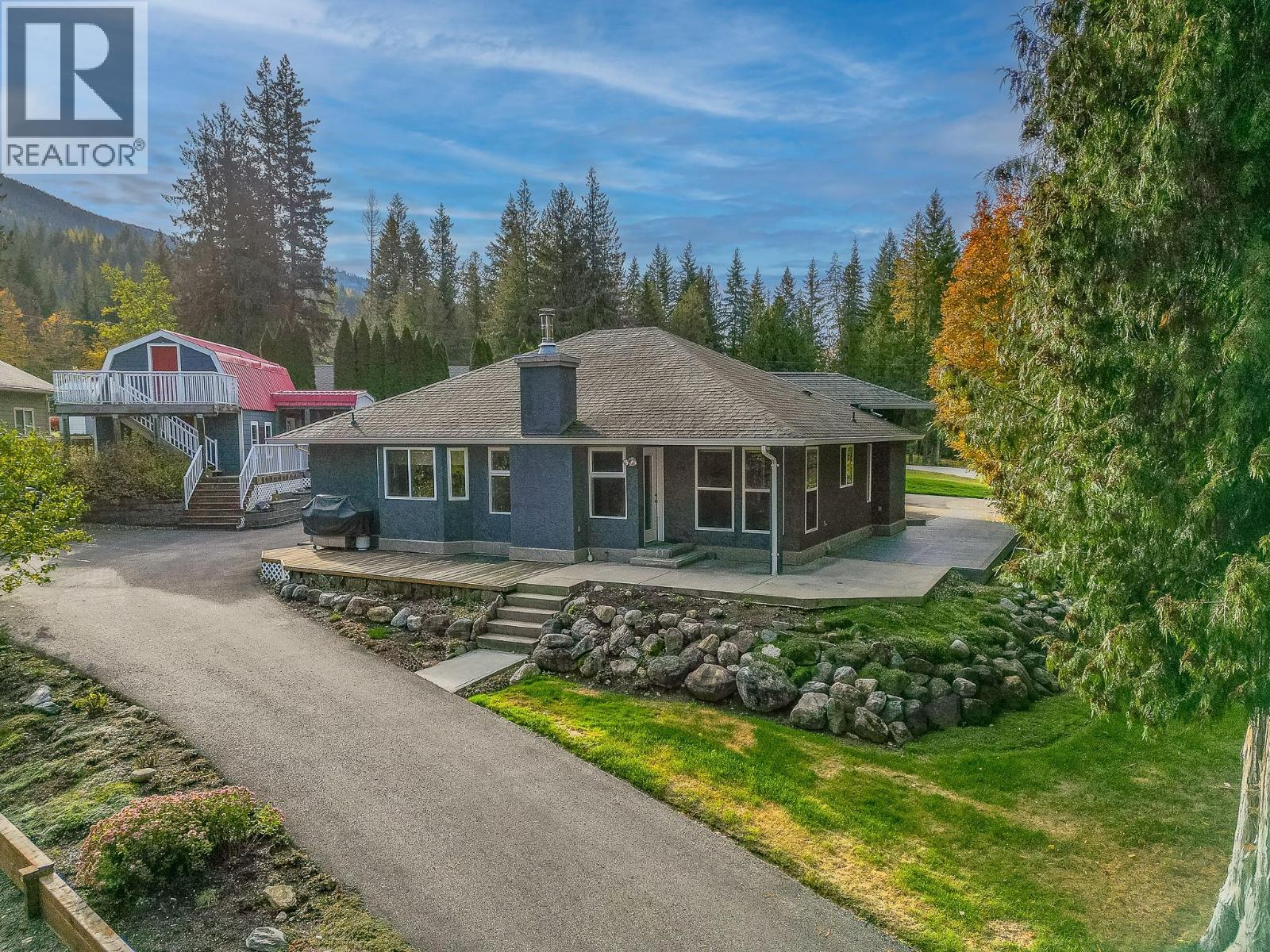 15 Parsons Road, Mara, British Columbia  V0E 2K0 - Photo 55 - 10378161