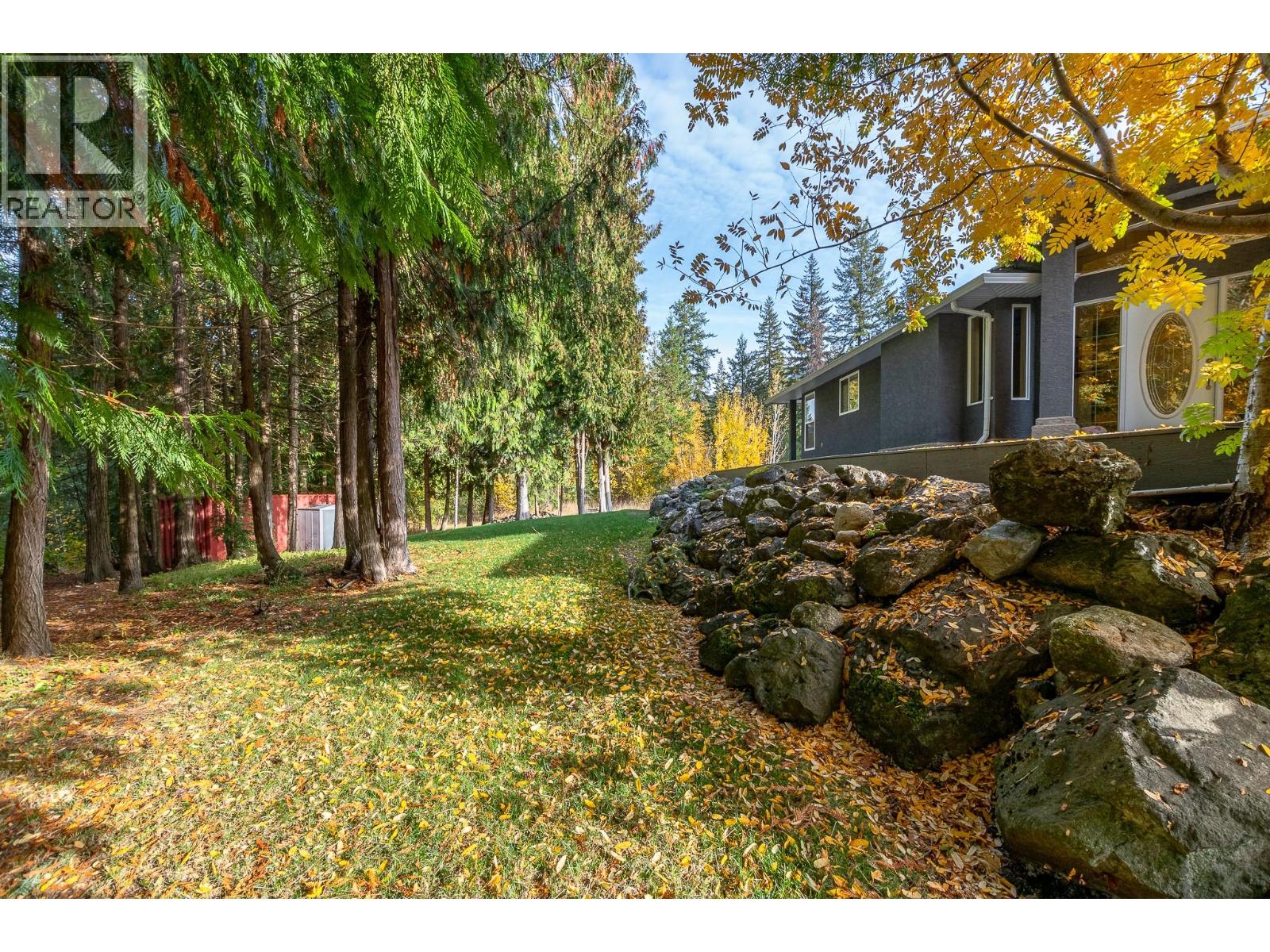 15 Parsons Road, Mara, British Columbia  V0E 2K0 - Photo 60 - 10378161