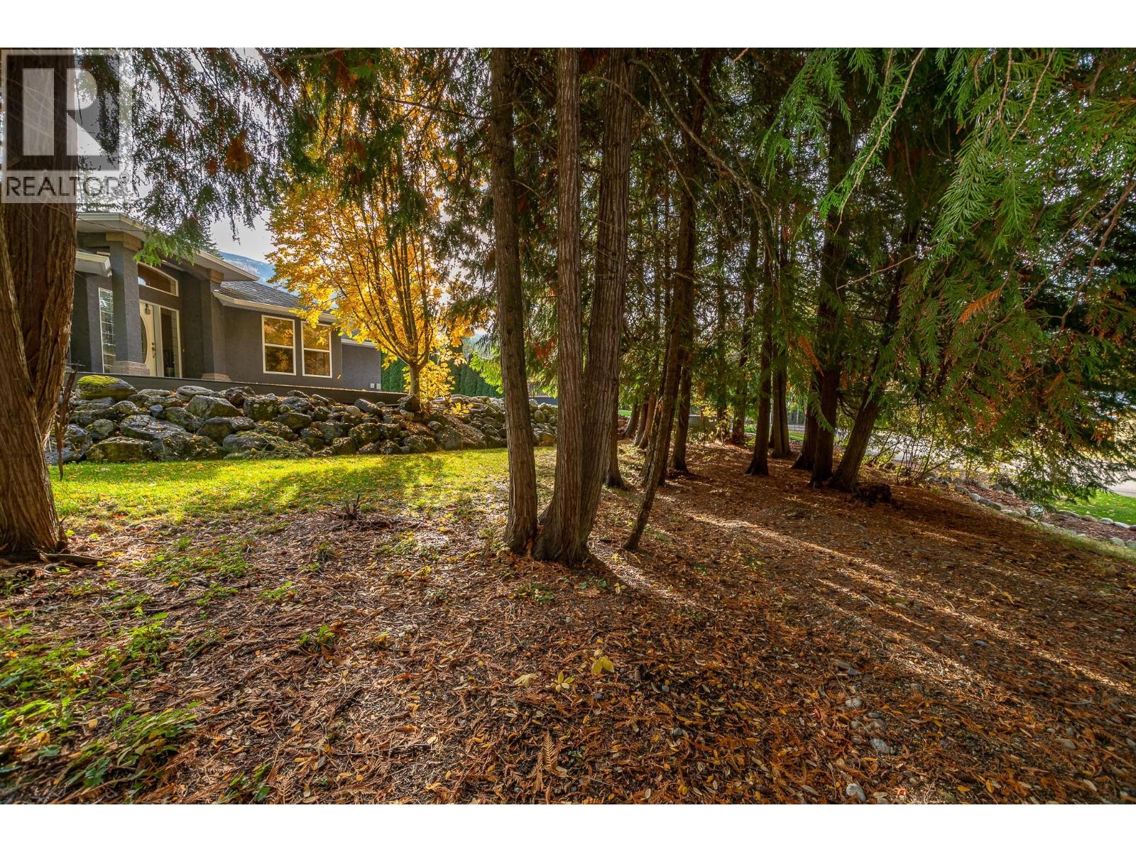 15 Parsons Road, Mara, British Columbia  V0E 2K0 - Photo 63 - 10378161