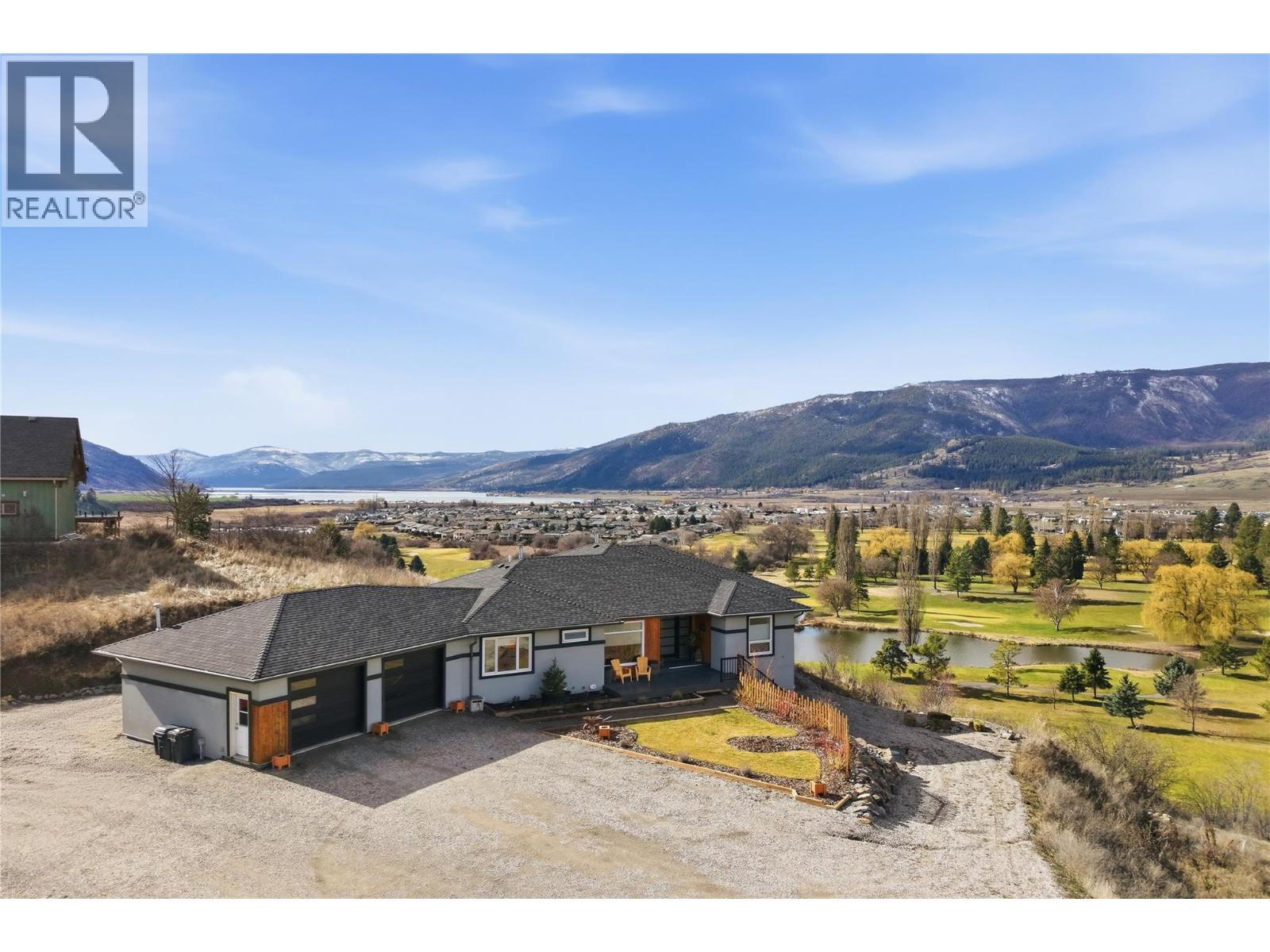 463 Golfview Place, spallumcheen, British Columbia