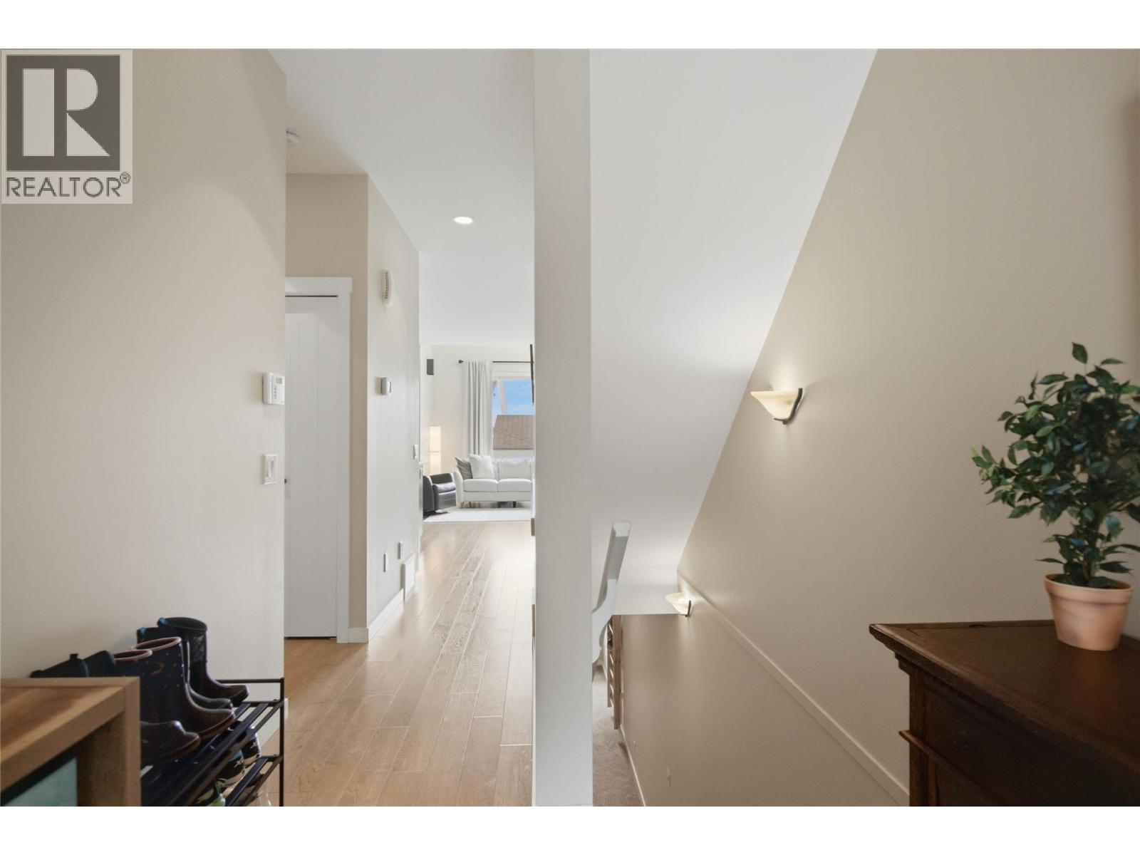 504 Belmonte Drive, Kamloops, British Columbia  V2H 0C6 - Photo 4 - 10379038