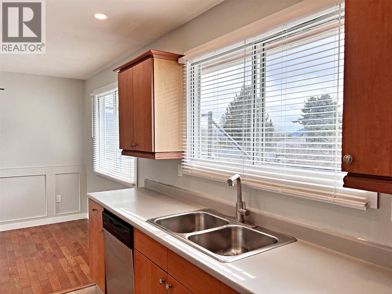 4809 Princeton Avenue, Peachland, British Columbia  V0H 1X7 - Photo 13 - 10378937