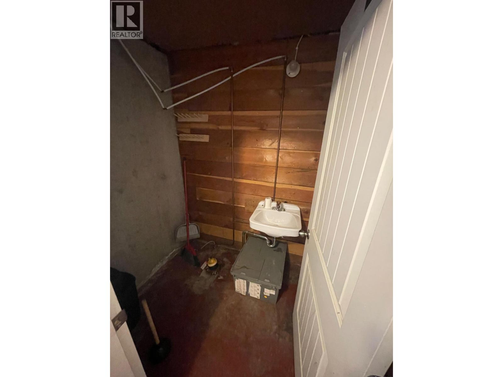 6805 Reservoir Road, Grand Forks, British Columbia  V0H 1H5 - Photo 38 - 10378317