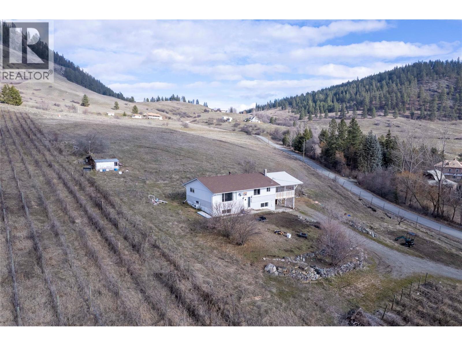 6805 Reservoir Road, Grand Forks, British Columbia  V0H 1H5 - Photo 4 - 10378317