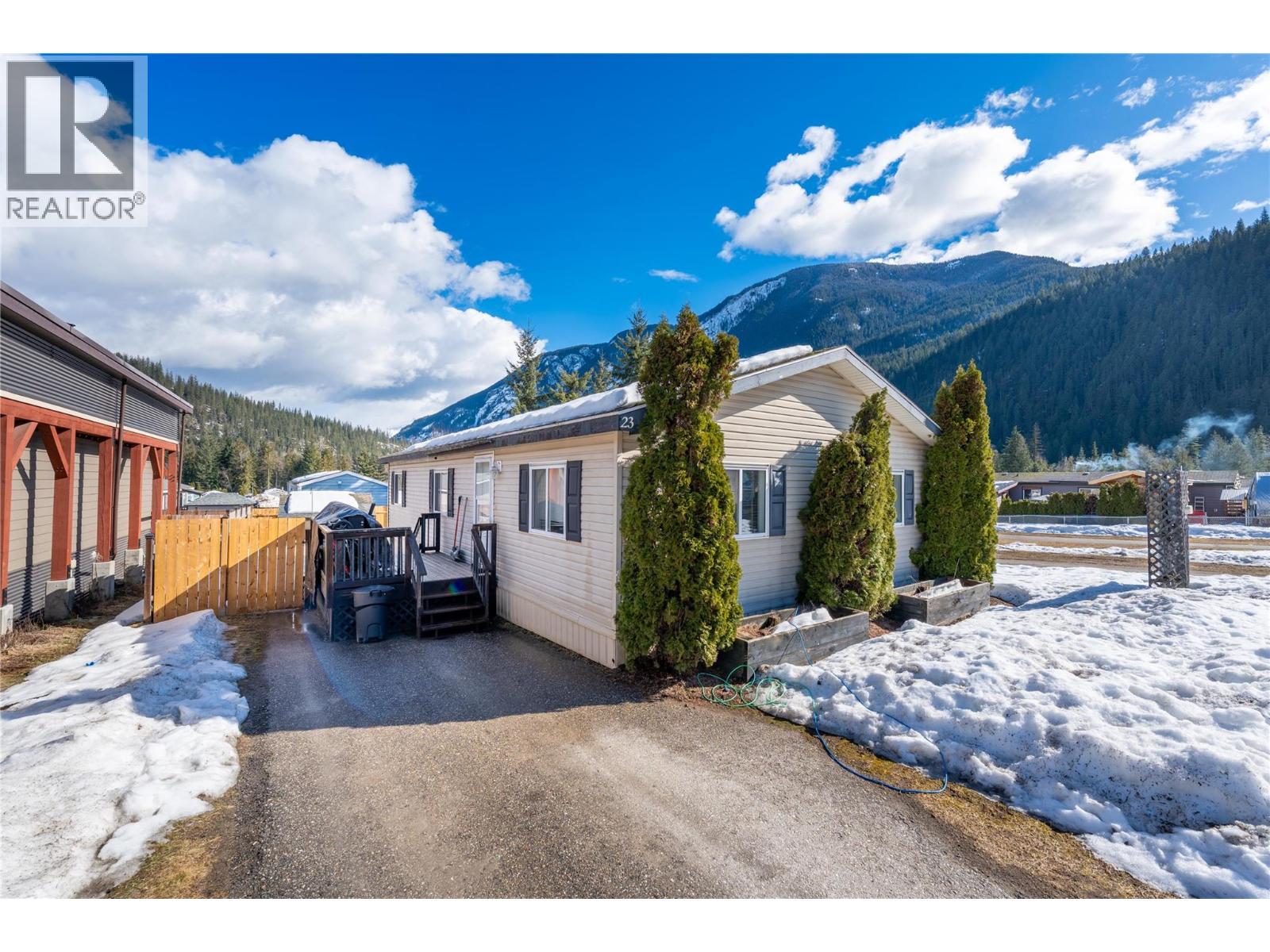 23 Johnson Way, revelstoke, British Columbia