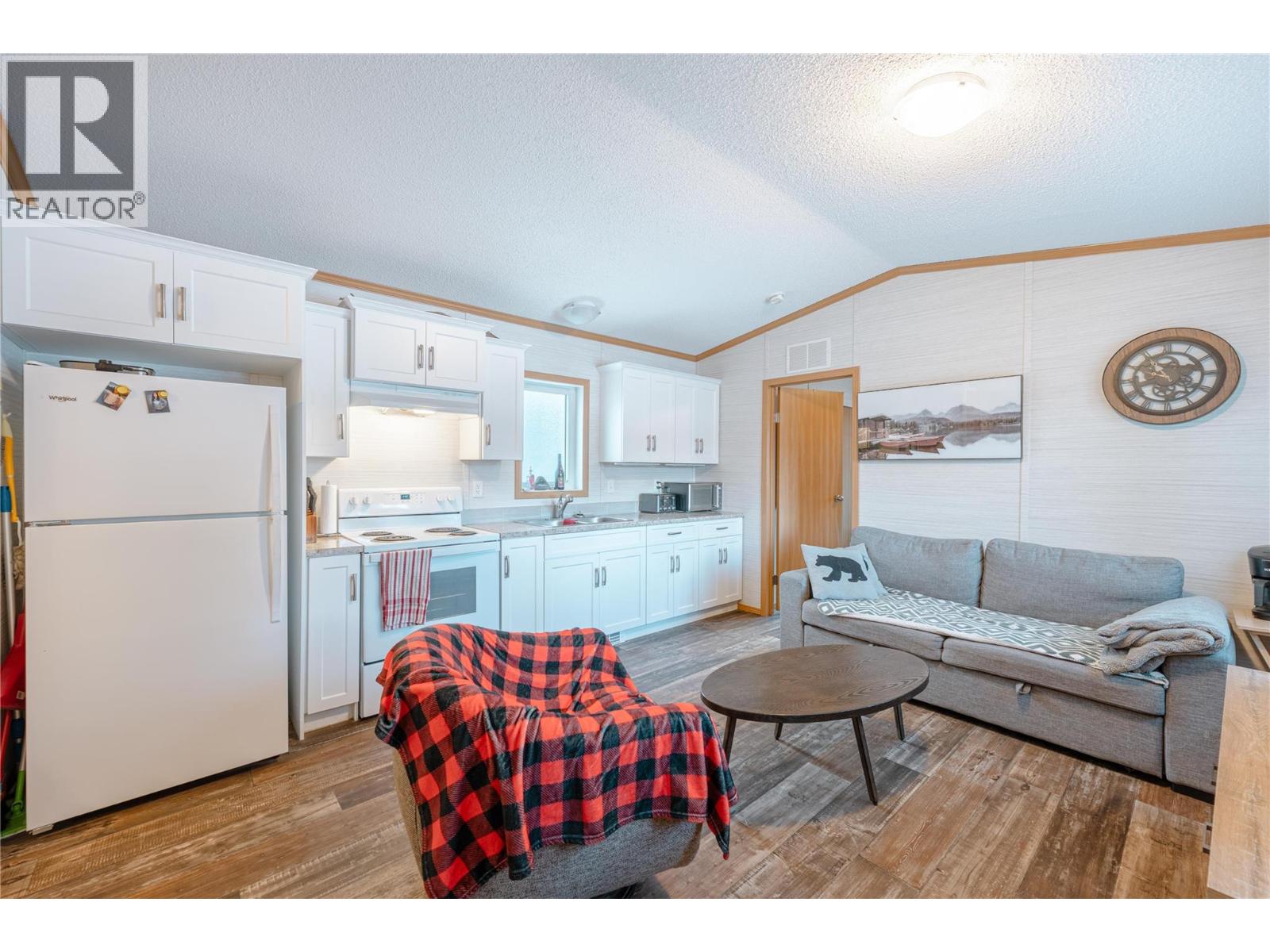 1204 Maplewood Street Unit# 1a, Revelstoke, British Columbia  V0E 2S0 - Photo 11 - 10376716