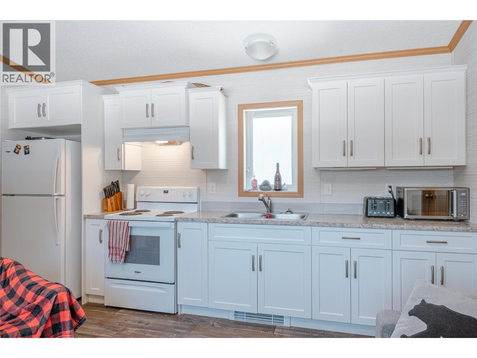 1204 Maplewood Street Unit# 1a, Revelstoke, British Columbia  V0E 2S0 - Photo 14 - 10376716