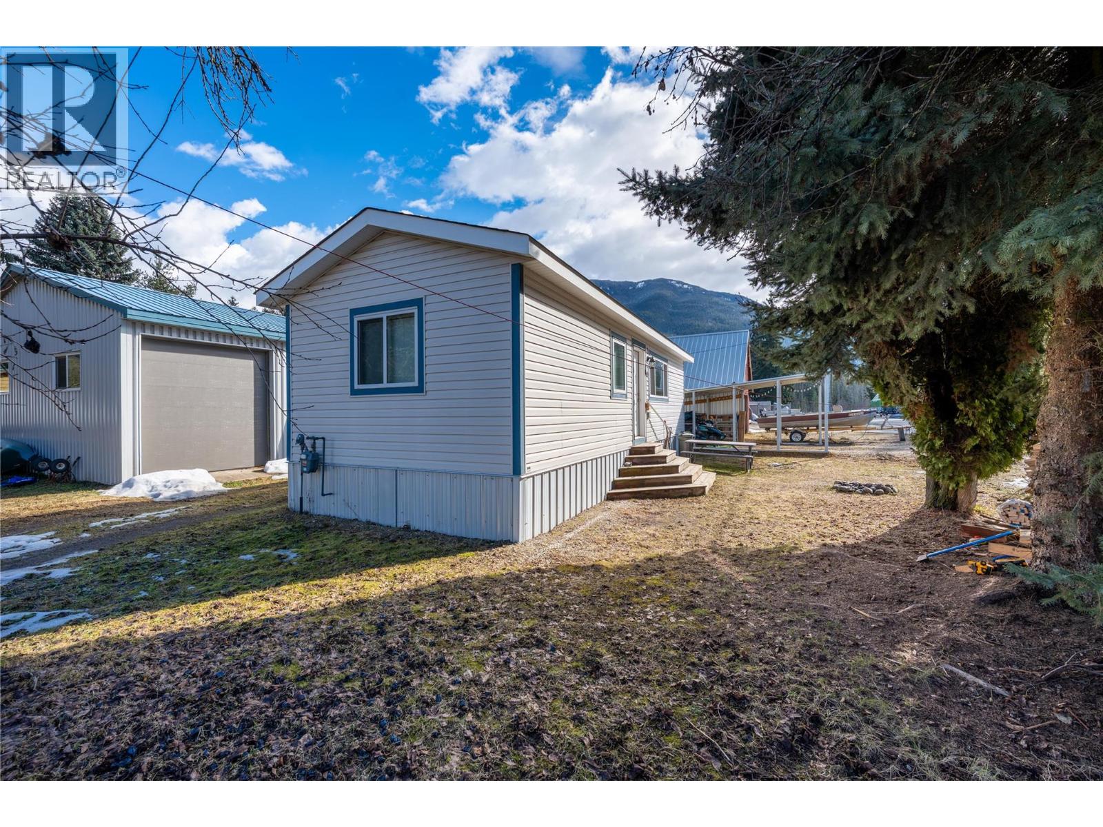 1204 Maplewood Street Unit# 1a, Revelstoke, British Columbia  V0E 2S0 - Photo 5 - 10376716