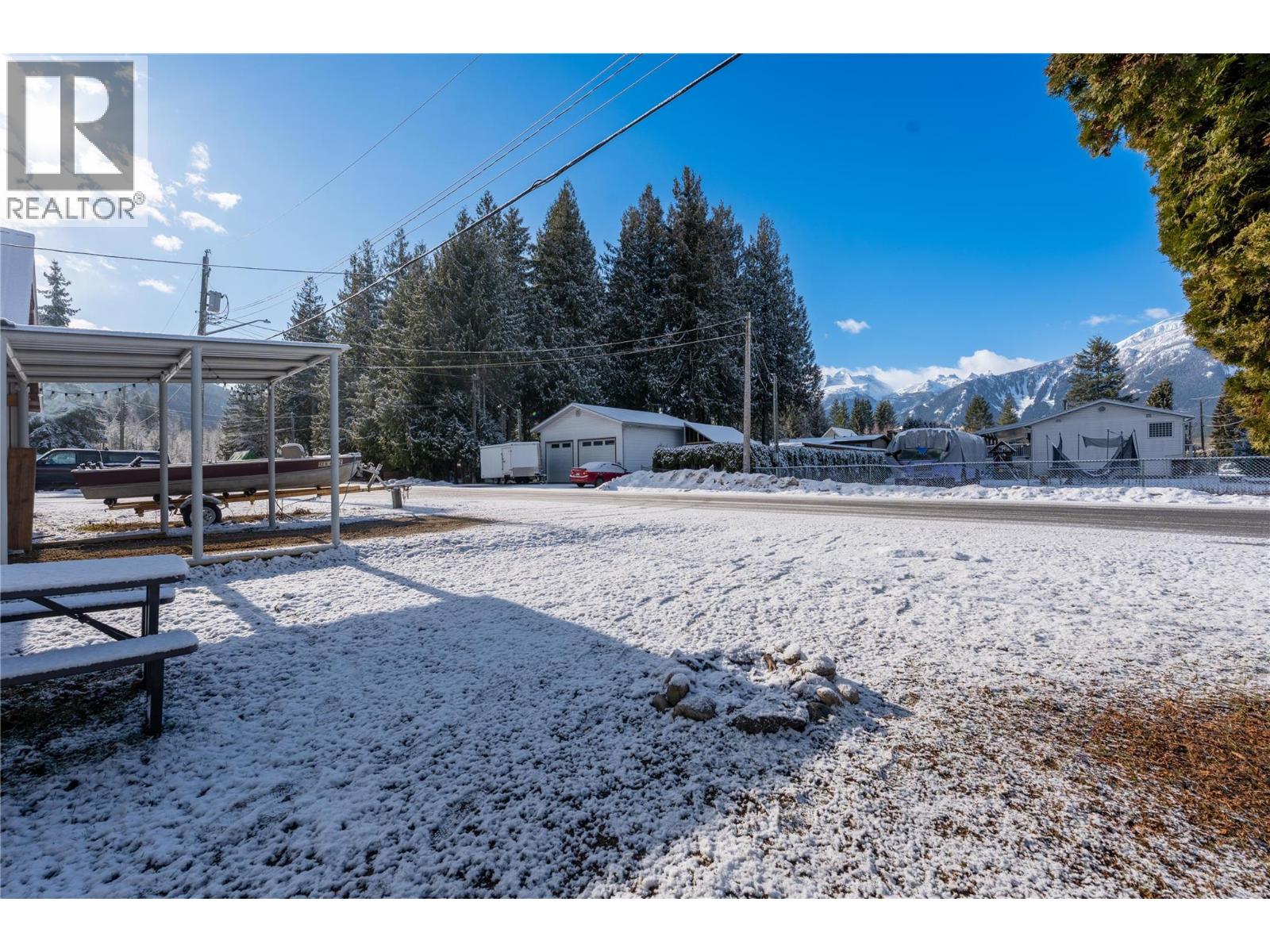 1204 Maplewood Street Unit# 1a, Revelstoke, British Columbia  V0E 2S0 - Photo 7 - 10376716