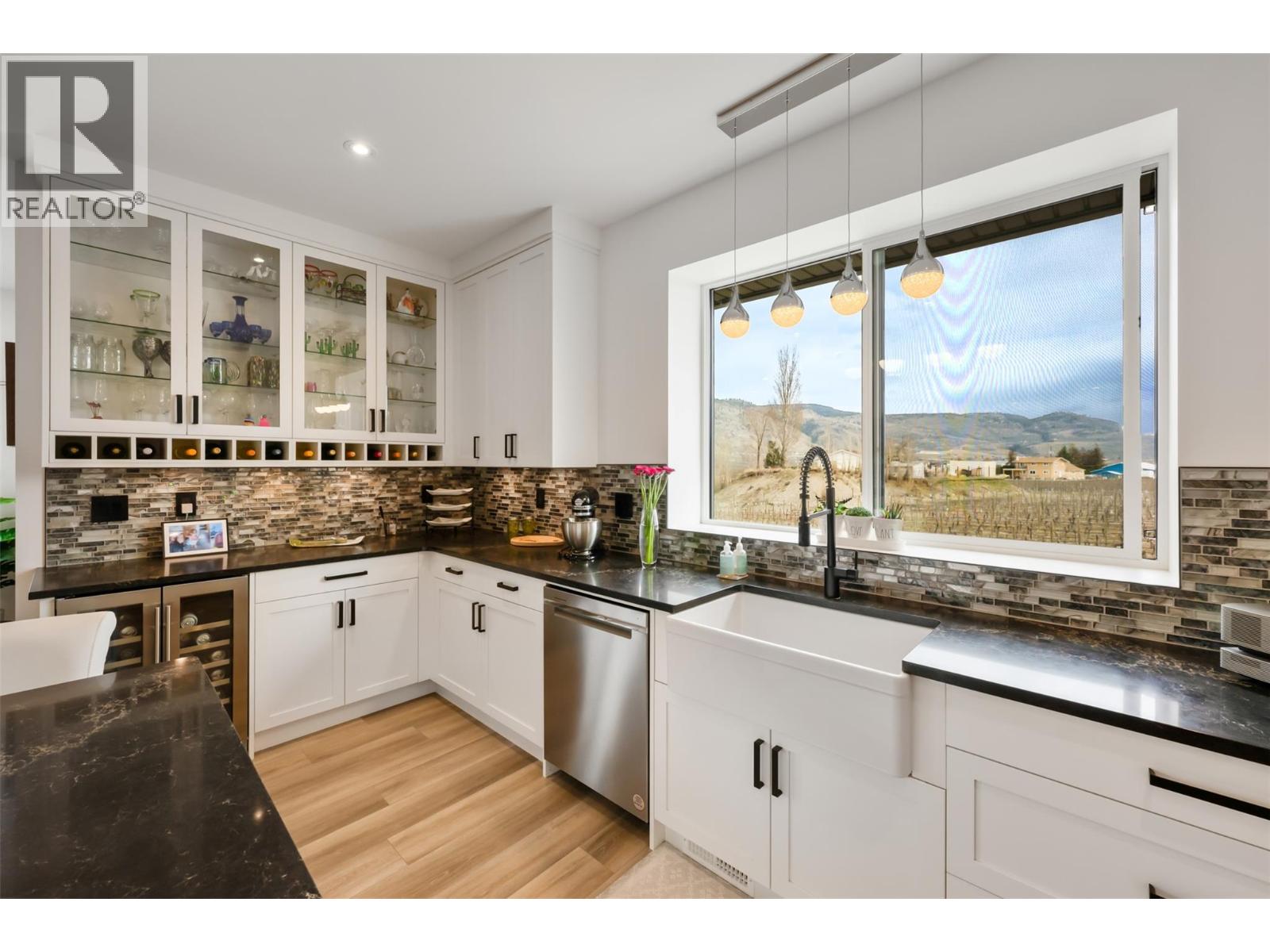 10400 87th Street, Osoyoos, British Columbia  V0H 1V2 - Photo 17 - 10376937