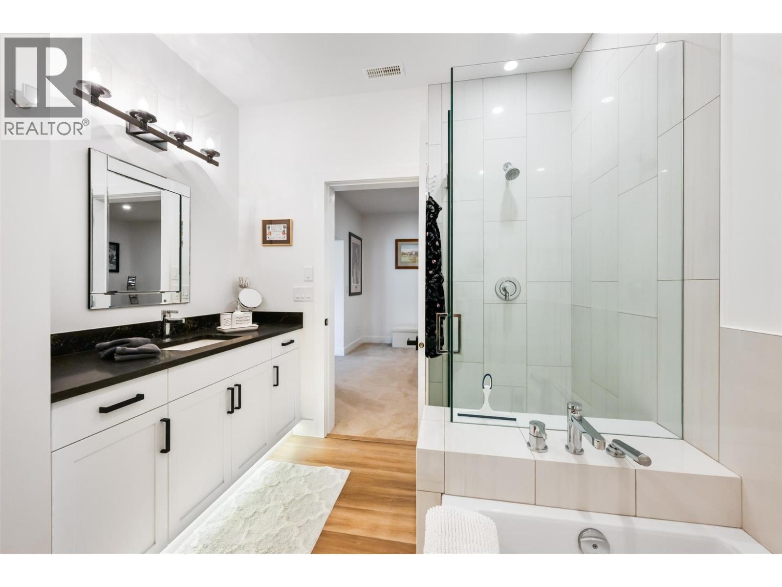 10400 87th Street, Osoyoos, British Columbia  V0H 1V2 - Photo 59 - 10376937