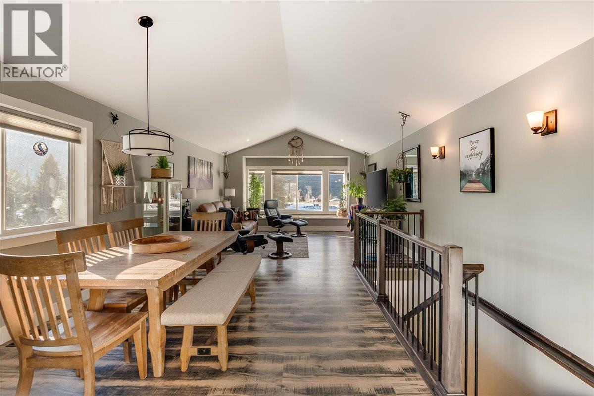 1953 Sandy Road, Castlegar, British Columbia  V1N 4T1 - Photo 12 - 10379009