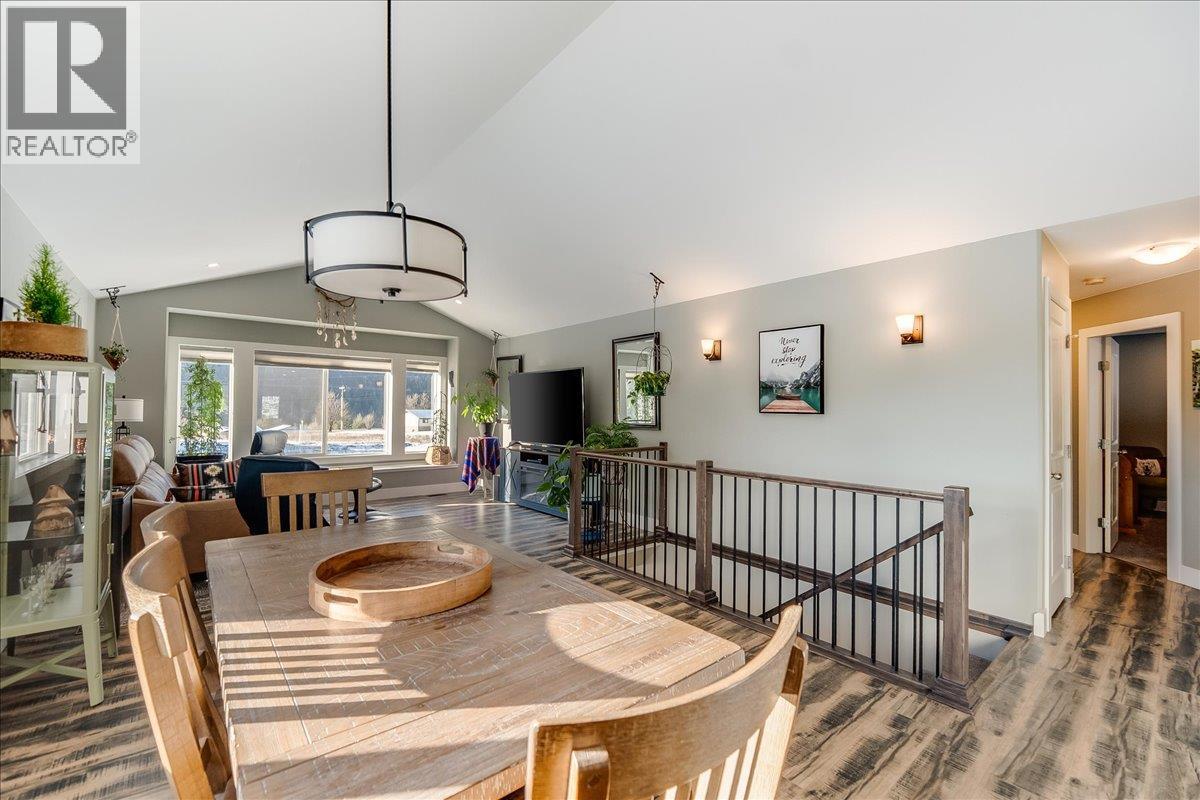 1953 Sandy Road, Castlegar, British Columbia  V1N 4T1 - Photo 15 - 10379009
