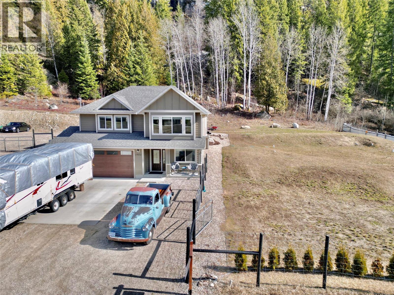 1953 Sandy Road, Castlegar, British Columbia  V1N 4T1 - Photo 2 - 10379009