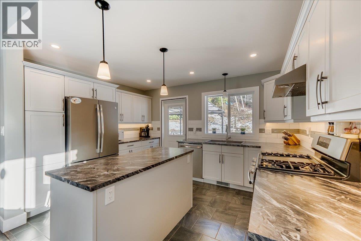 1953 Sandy Road, Castlegar, British Columbia  V1N 4T1 - Photo 23 - 10379009