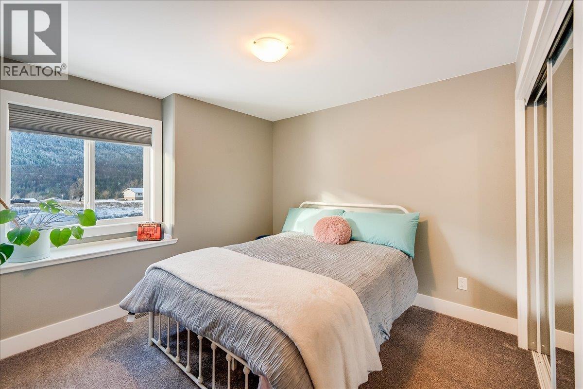 1953 Sandy Road, Castlegar, British Columbia  V1N 4T1 - Photo 36 - 10379009