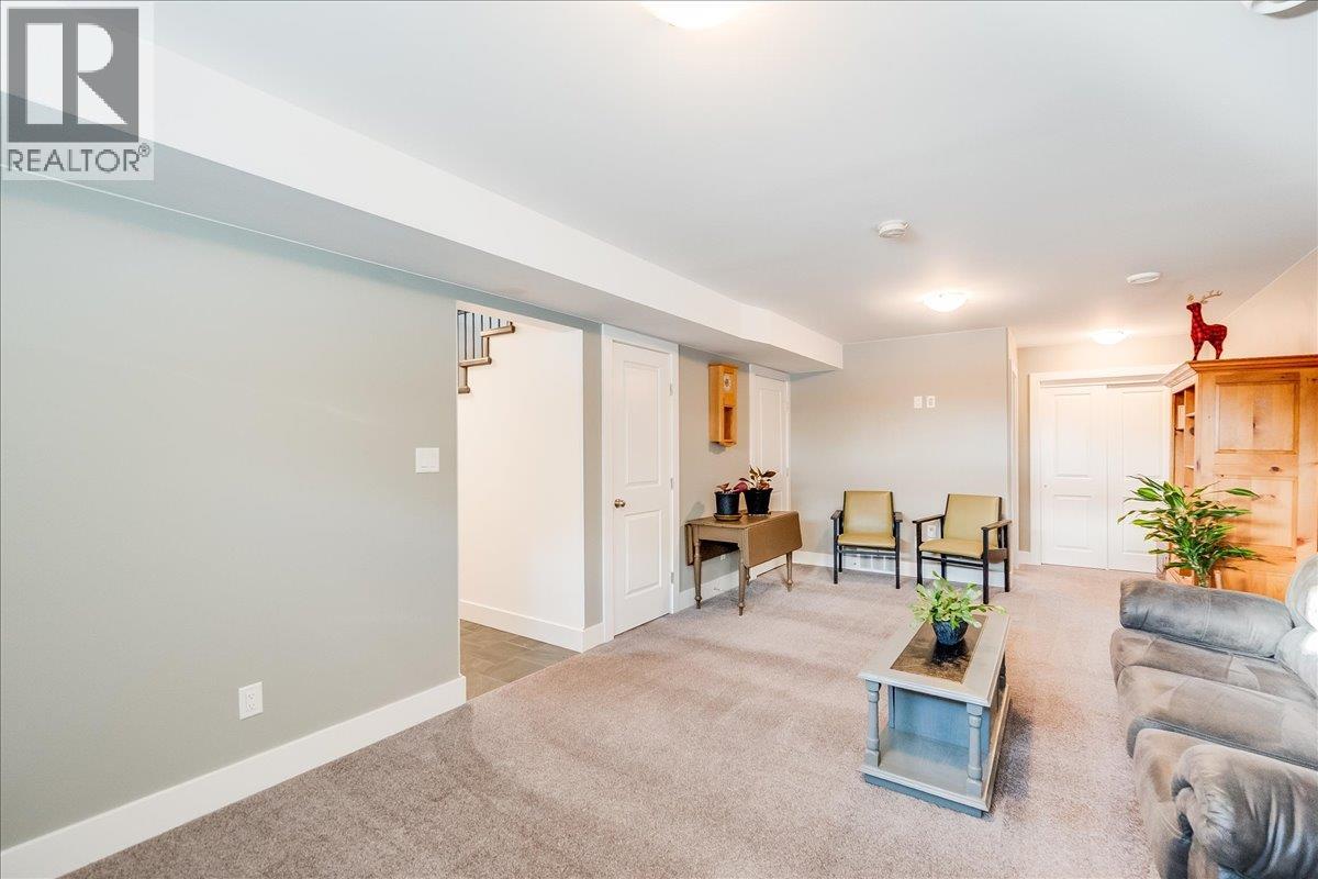 1953 Sandy Road, Castlegar, British Columbia  V1N 4T1 - Photo 47 - 10379009