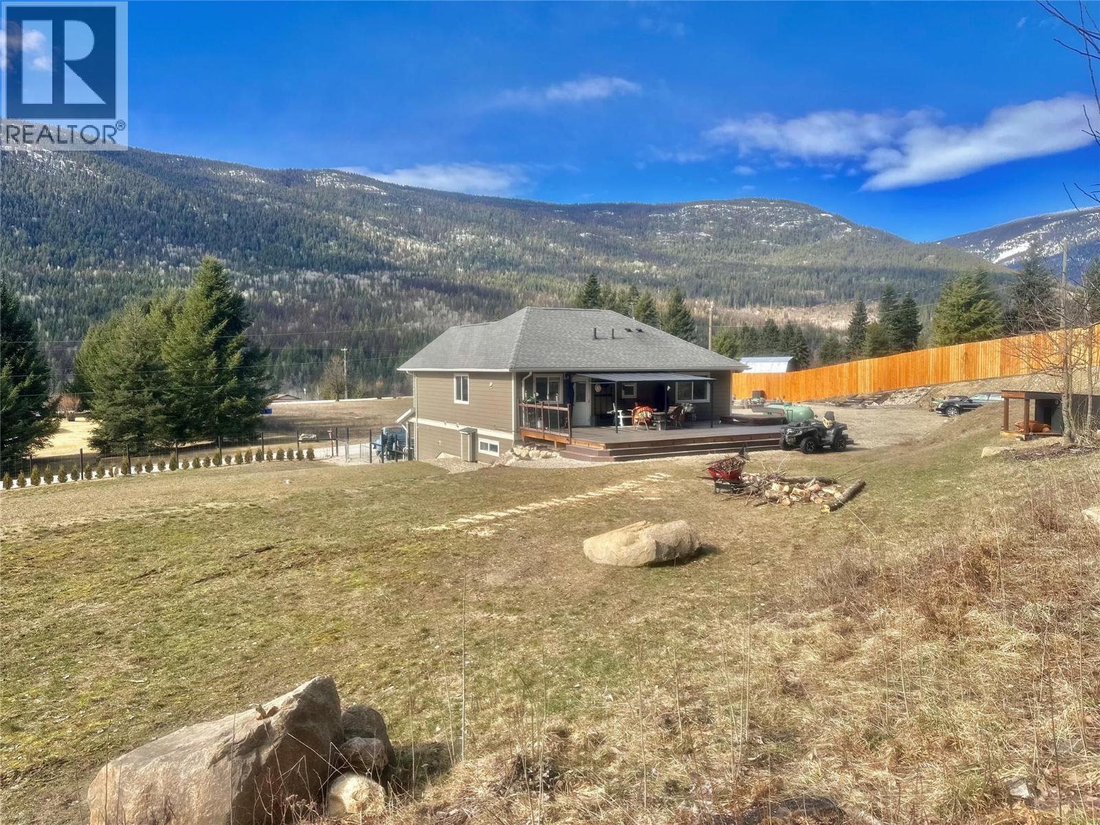 1953 Sandy Road, Castlegar, British Columbia  V1N 4T1 - Photo 64 - 10379009