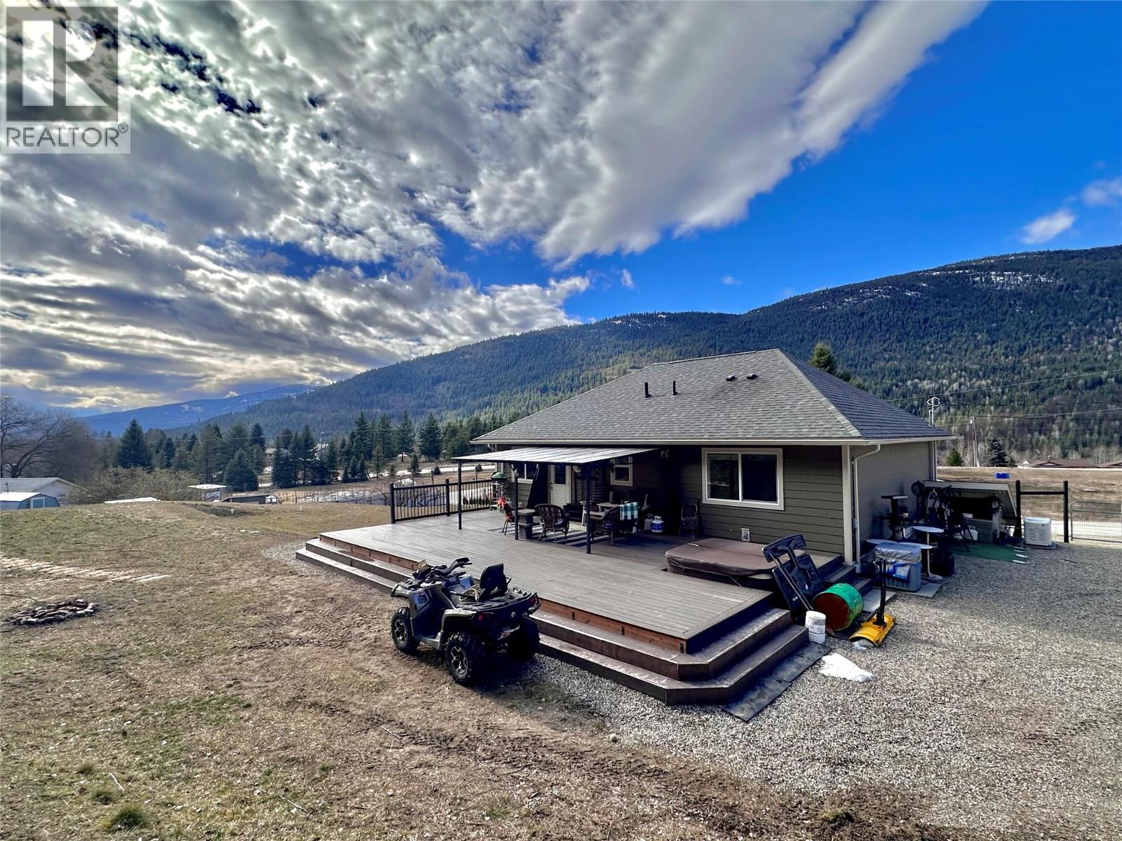 1953 Sandy Road, Castlegar, British Columbia  V1N 4T1 - Photo 68 - 10379009