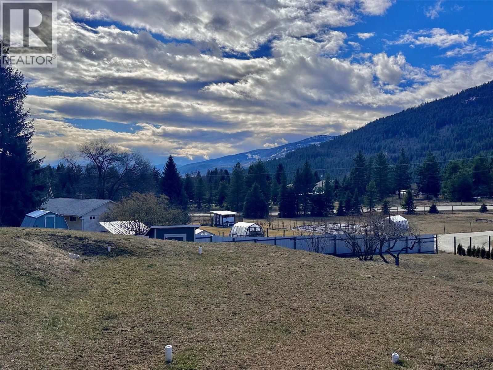 1953 Sandy Road, Castlegar, British Columbia  V1N 4T1 - Photo 78 - 10379009