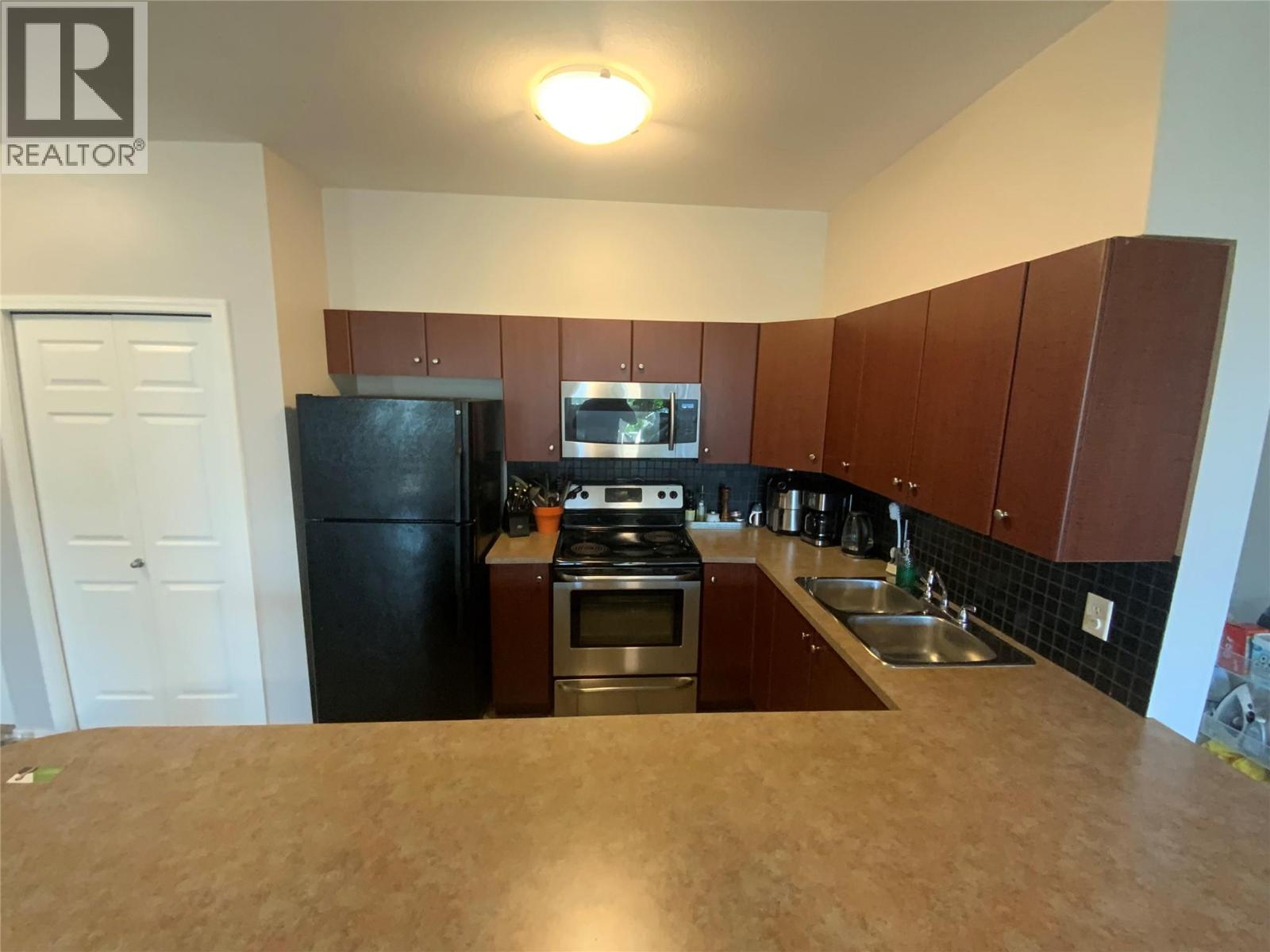 1873 Country Club Road Unit# 2222, Kelowna, British Columbia  V1V 2W6 - Photo 8 - 10378574