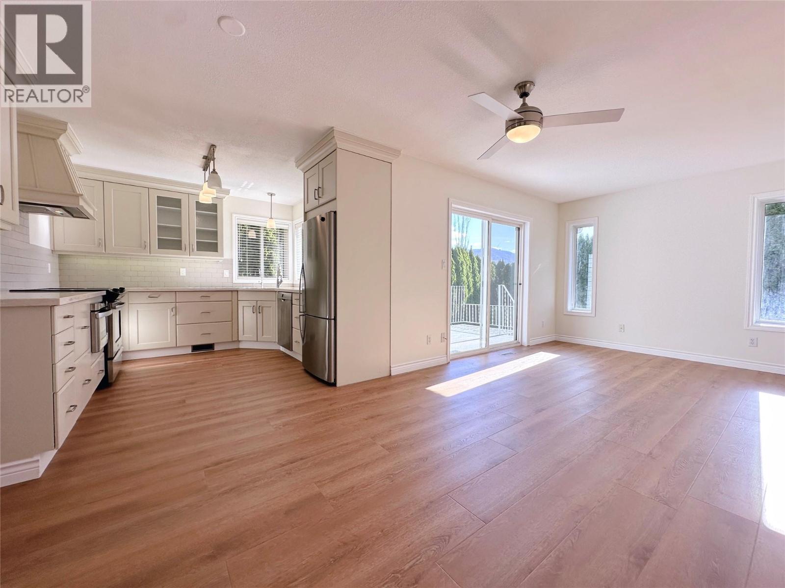 12 Heather Place, Osoyoos, British Columbia  V0H 1V1 - Photo 10 - 10378535