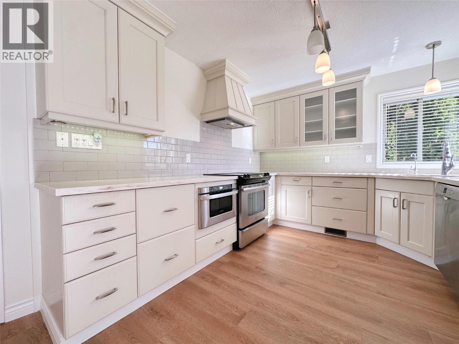 12 Heather Place, Osoyoos, British Columbia  V0H 1V1 - Photo 11 - 10378535