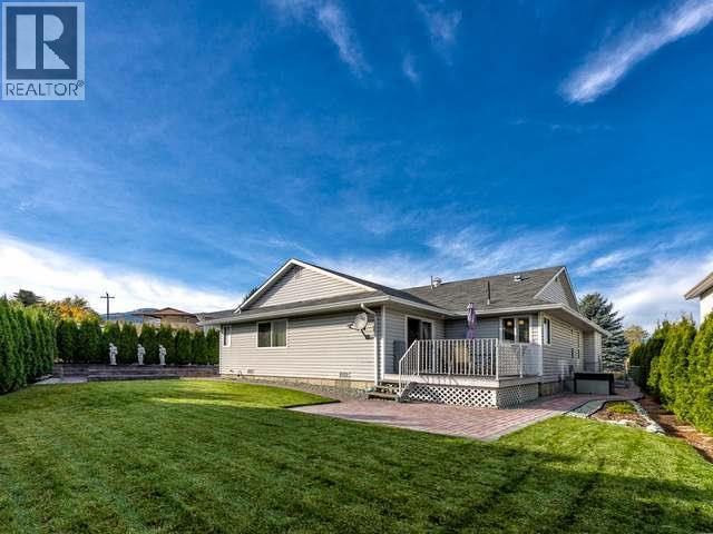 12 Heather Place, Osoyoos, British Columbia  V0H 1V1 - Photo 3 - 10378535
