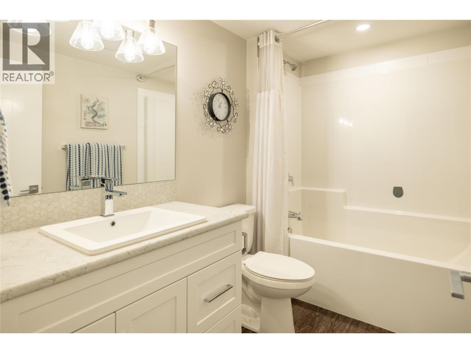 680 Cantina Court, Kelowna, British Columbia  V1W 4X6 - Photo 34 - 10377679