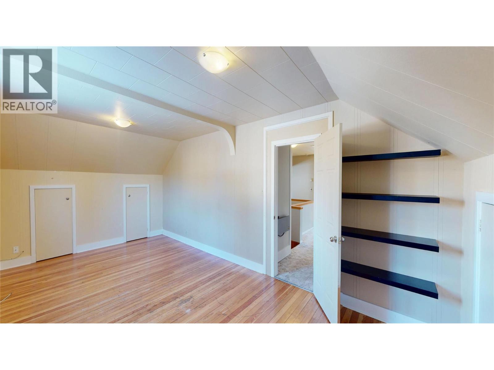216 14th Avenue S, Cranbrook, British Columbia  V1C 2X2 - Photo 27 - 10378903