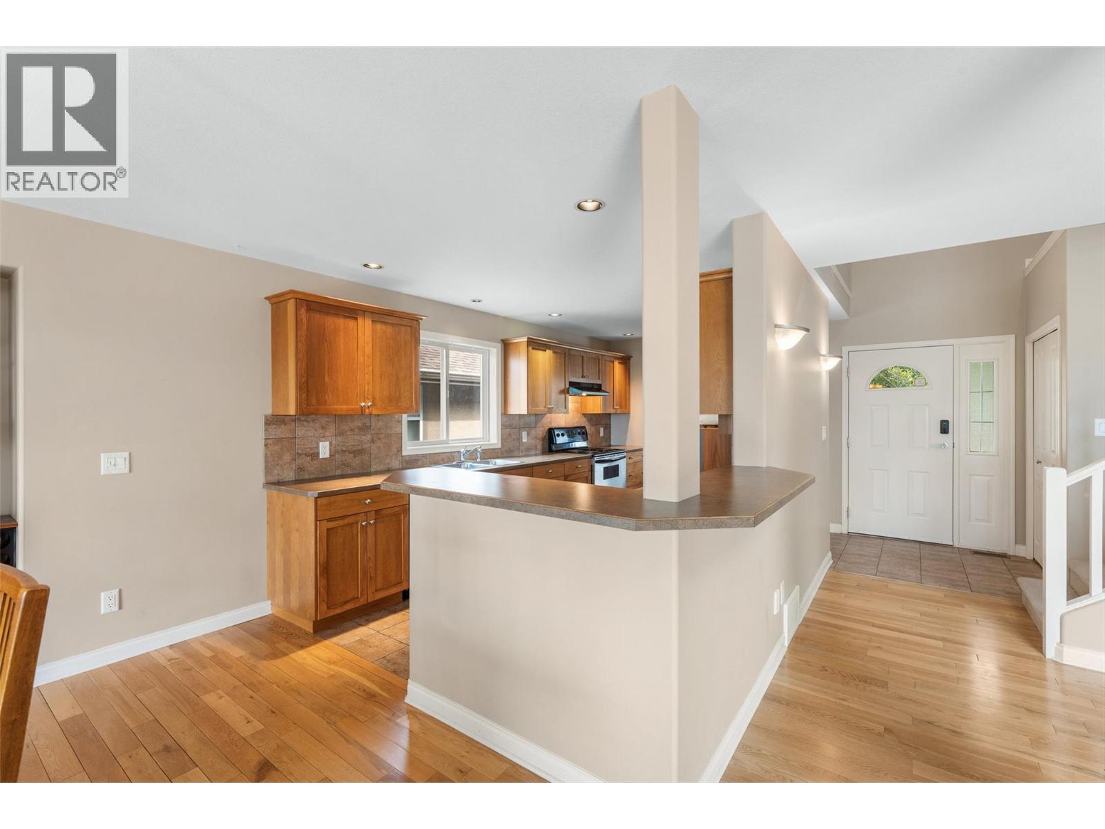 5147 Silverado Place, Kelowna, British Columbia  V1X 7X8 - Photo 10 - 10378943